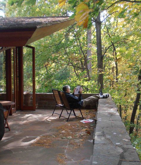 House Near Lake, House Art, Symphony Orchestra, Forest House, Frank Lloyd, Frank Lloyd Wright, Lloyd Wright, House Goals, House Inspo