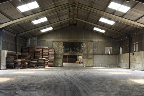 Hunting Shack, Warehouse Interior, Abandoned Warehouse, Crazy House, Old Warehouse, Research Images, Industrial Warehouse, Diy Gifts For Kids, Old Pallets