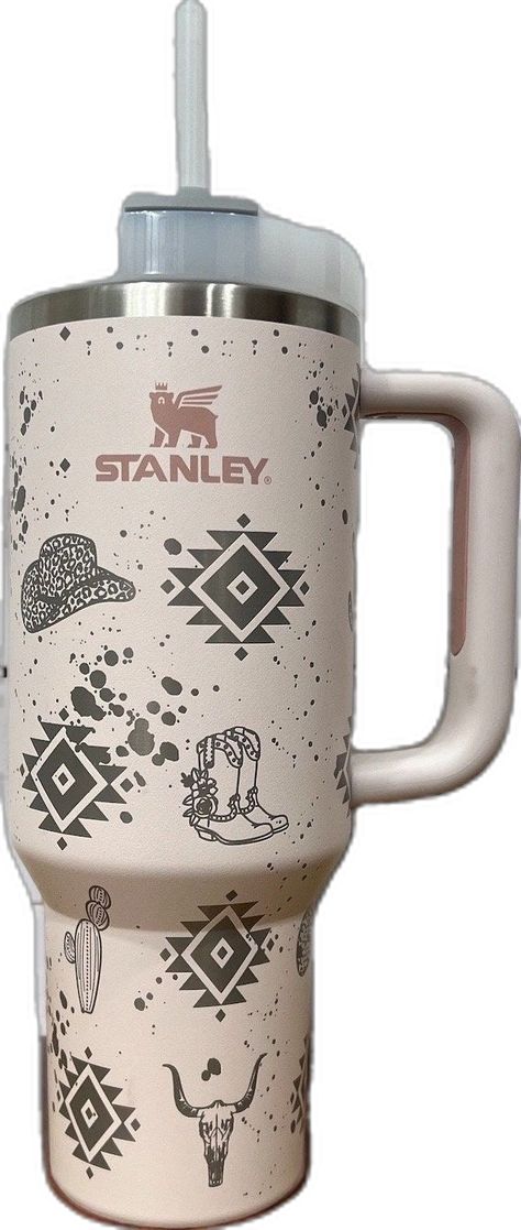 Western Cup Designs, Tumblr Cup Designs Western, Western Stanley Cup, Country Stanley Cup, Western Yeti Cup Designs, Country Cups, Western Christmas Gifts, Stanley Cup Western, Western Stanley