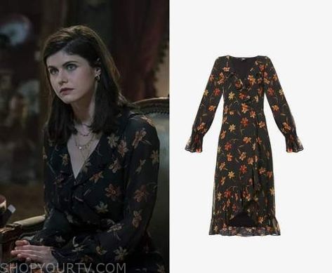 Mayfair Witches: Season 1 Rowan's Floral Dress Rowan Mayfair, The Mayfair Witches, Mayfair Witches Rowan, A Discovery Of Witches Fashion, Mayfair Witches Poster, Mayfair Witches, A Discovery Of Witches Season 3, Teacher Clothes, Witch Fashion