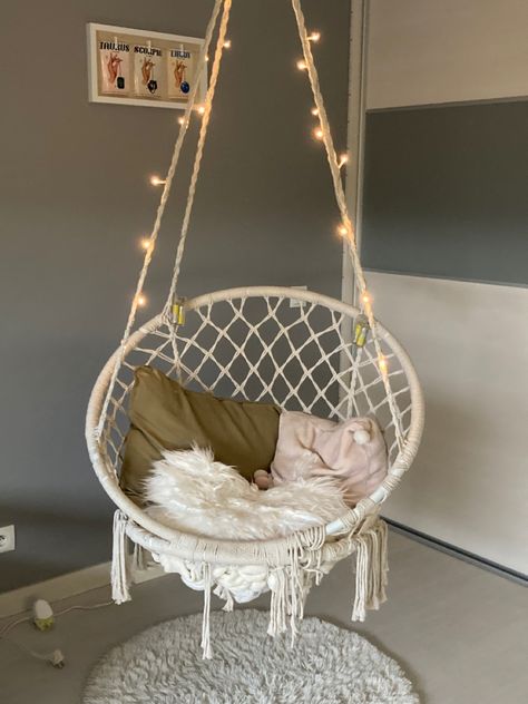 Room Ideas Hanging Chairs, Hammock Chair Bedroom, Hanging Chair For Bedroom, Hanging Chair In Bedroom With Stand, Hanging Chair In Room, Cute Things For Bedroom, Fluffy Chairs For Bedrooms, Hanging Swing In Bedroom, Hanging Chair Aesthetic