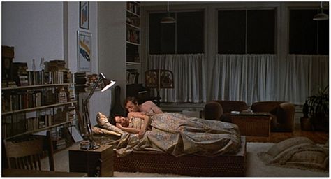 Annie Hall#499 Aesthetic Cinema, Cozy Houses, Annie Hall, Hall Room, Manhattan Apartment, Hall Interior, Dream Place, Nyc Life, Woody Allen