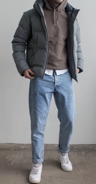 Winter Outfits Men Streetwear, Office Old Money, Old Money Fashion, Outfits Men Streetwear, Men Winter Jacket, Mens Smart Casual Outfits, Money Fashion, Stylish Men Casual, Street Style Outfits Men