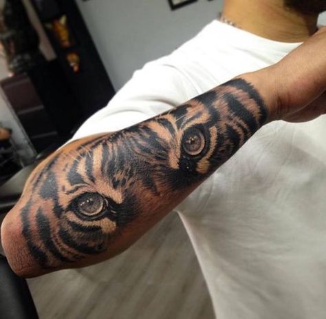 animal tattoo ideas Tattoo collection. Every hour I publish the most interesting tattoos. Subscribe https://www.pinterest.com/tattoosalon1/animal-tattoo-ideas/   tattoo,tattoo designs,tattoo ideas,tattoo designs unique,tattoo designs drawings,tattoos for women,small tattoos,tattoos for men,sketch tattoo #tattoo #tattoodesigns #tattooideas #tattoosforwomen #tattoosforwomensmall #tattoosfomensketch tattoo#skinartmag #supportgoodtattooing #support_good_tattooing #tattoos_alday #tattoosalday #tattoo Tiger Forearm Tattoo, Natur Tattoo Arm, Tiger Eyes Tattoo, Tiger Tattoo Sleeve, Forearm Tattoo Quotes, Tattoo Eye, Half Sleeve Tattoos Forearm, Tattoo Tiger, Cool Half Sleeve Tattoos