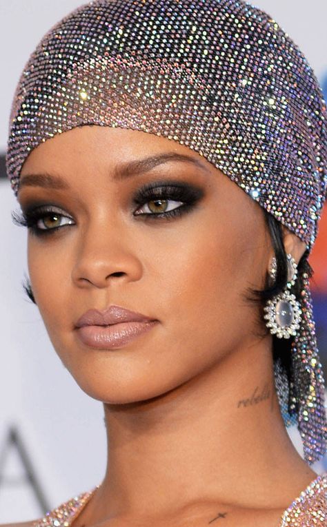 Rihanna, Collage, Make Up, Stars, Katy Perry, Rihanna Makeup, Close Up, A Woman, Google Search