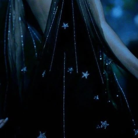 Nyx Goddess Outfit, Moon Queen Aesthetic, Dark Blue Hair Aesthetic, Water Witch Aesthetic, Midnights Taylor Swift, Moon Elf, Taylor Swift Taylor Swift, Midnights Taylor, Taylor Swift Midnights