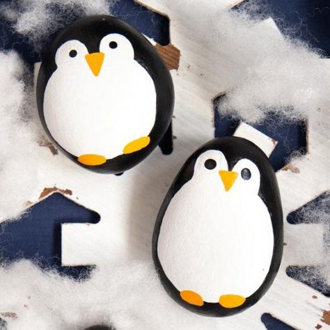 Painted penguin rocks | Craft Gawker | Bloglovin’ Penguin Rocks, Painted Penguin, Rock Family, Inspirational Rocks, Penguin Craft, Diy Rock Art, Winter Decorating, Rock Painting Patterns, Garden Art Crafts