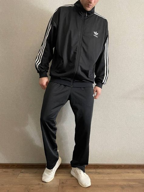 Adidas Sport Outfit, Adidas Suit, Adidas Originals Outfit, Track Suit Outfit, Adidas Set, Tracksuit Men, Adidas Tracksuit, Adidas Track Jacket, Adidas Outfit