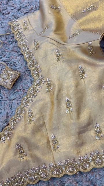 Cream Color Maggam Work Blouse, Pattu Saree Blouse Designs Without Work, Silver Designer Blouse, Pelli Blouse Designs, Maggam Work For Pattu Sarees, Tissue Blouse Work Designs, Cream Blouse Designs, Silver Pattu Saree, Silver Maggam Work Blouses