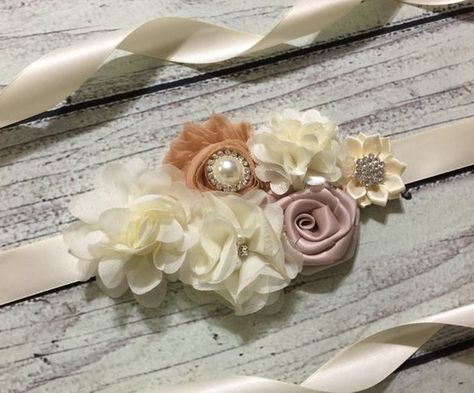 Maternity Belt Sash, Champagne Flower Girl, Baby Shower Boho, Baby Shower Sash, Champagne Flowers, Bridesmaid Sash, Baby Shower Corsage, Baby Shower Vintage, Maternity Sash