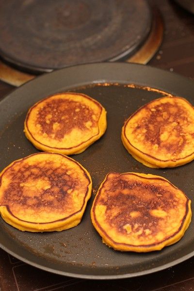 Rd Exam, Paleo Pumpkin Pancakes, Cooking Sweet Corn, Weekend In Vegas, Crumpet Recipe, South African Desserts, Pumpkin Fritters, South African Dishes, African Dessert