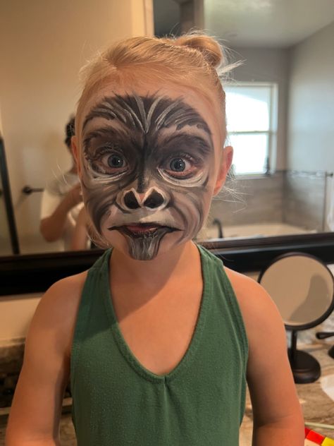 Gorilla Face Paint, Gorilla Face, Painted Faces, Face Painting, Halloween Outfits, Face Paint, Carnival Face Paint, Carnival, Paint