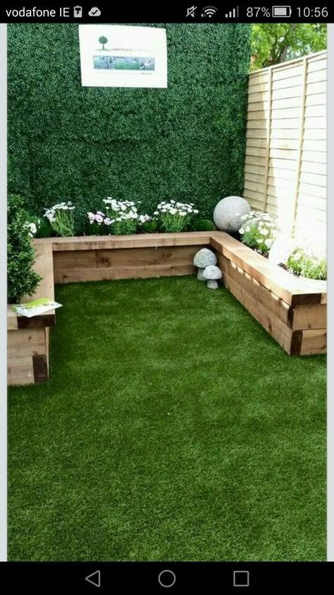 Fake Grass Backyard, Dream Balcony, Offices Ideas, America Holiday, Grass Backyard, Landscaping Patio, Fake Turf, Kids Backyard, Box Garden