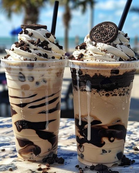 Recipes Cookery | 🌟 Cookies & Cream Frappuccino 🌟 | Facebook Oreo Frappuccino Recipe, Cool Desserts, Food To Try, Food Cute, Milk Smoothie, Cookies Cream, Food Therapy, Awesome Food, Brewed Coffee