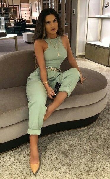 Rate This Outfits 1~10. SAV&FOLLOW to keep updated everyday. Roof Top Dinner Outfit, Trendy Casual Work Outfits For Women, Trendy Work Outfits For Women Summer, Babushka Fashion, Professional Outfits Summer, Steakhouse Dinner Outfit, Women Date Night Outfit, Cali Outfits, Sage Archetype