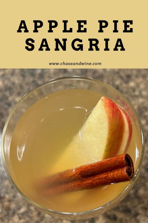 Apple Pie Sangria, Making Apple Pie, Sangria Recipe, Caramel Apple Pie, Refreshing Drinks Recipes, Sangria Recipes, Fresh Apples, Basic Recipes, Apple Recipes