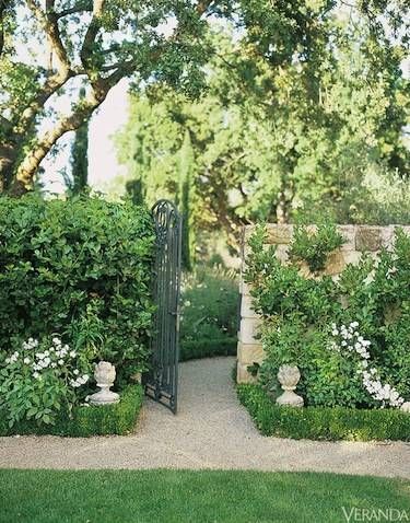 French Garden Design, Country Garden Design, Gardening Quotes, French Country Garden, The Secret Garden, French Garden, White Gardens, Gorgeous Gardens, Green Garden