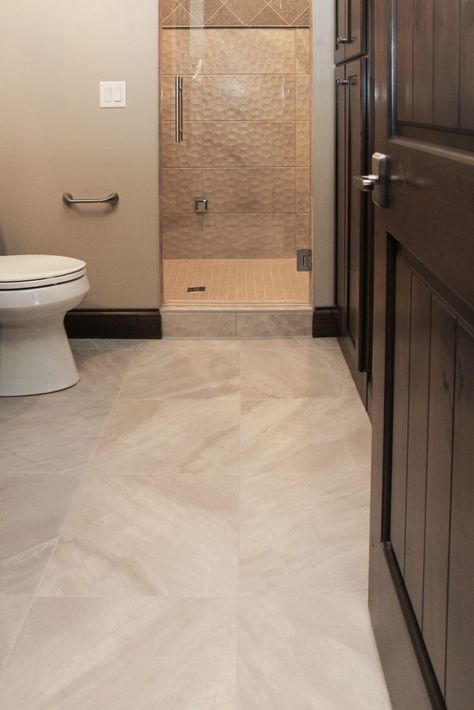 Light Beige Tile Flooring Bathroom Ideas Beige Tile, Egypt House, Dark Tile Floors, Beige Floor Tile, Bathroom Ideas Beige, Colorful Bathroom Tile, Beige Bathroom Ideas, Small Bathroom Interior, Floor And Decor