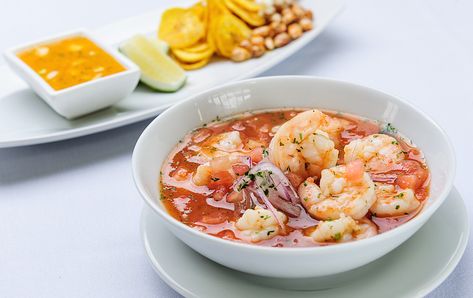 Love Shrimp? Try Chef Andrés Dávila's Excellent Ecuador-Style Ceviche Ecuadorian Food, Best Shrimp Recipes, Shrimp Ceviche, Plantain Chips, Easy Meal Ideas, Kitchen Skills, Quito Ecuador, Grilled Shrimp, Executive Chef