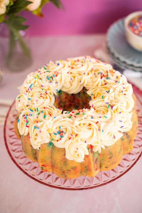 Turn any moment into a celebration with my moist and fluffy Confetti Bundt Cake and Vanilla Buttercream. Bundt Cake Recipes Nothing Bundt Cakes, Funfetti Bundt Cake Easy Recipes, Confetti Birthday Cake Ideas, Confetti Nothing Bundt Cake Copycat, Funfetti Bundt Cake Recipes, Funfetti First Birthday Cake, Bundt Cake Toppers, Bunt Cake Designs, Confetti Bundt Cake Recipes