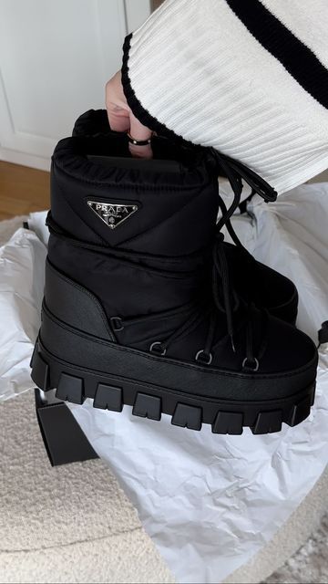 Prada Ski Boots, Shoes For The Snow, Prada Snow Boots Outfit, Winter Boot Aesthetic, Prada Moon Boots, Winter Boots Aesthetic, Shoes And Outfits, Organization Shoes, Sneakers Men Fashion Nike