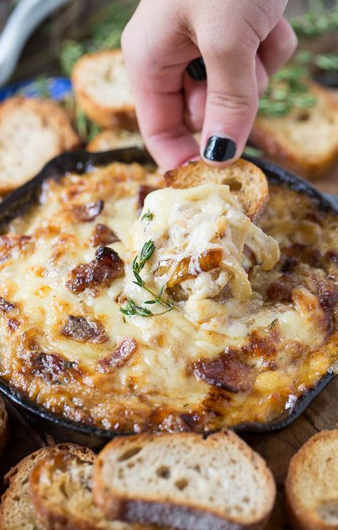 {Hot caramelised onion dip with bacon and gruyere.} This will taste good but also kill you. Caramelized Onion Dip, Party Dip Recipes, Onion Dip, Caramelized Onion, Buffalo Chicken Dip, Yummy Dips, Pot Meals, Party Food Appetizers, Dip Recipes