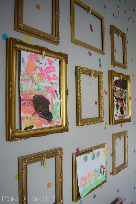 a gallery wall with a difference ~ Make Do and DIY Diy Kids Art Display, Kids Art Display Wall, Kids Gallery Wall, Art Display Wall, Classe D'art, Displaying Kids Artwork, Kids Art Galleries, Art Display Kids, Frame Kids Art