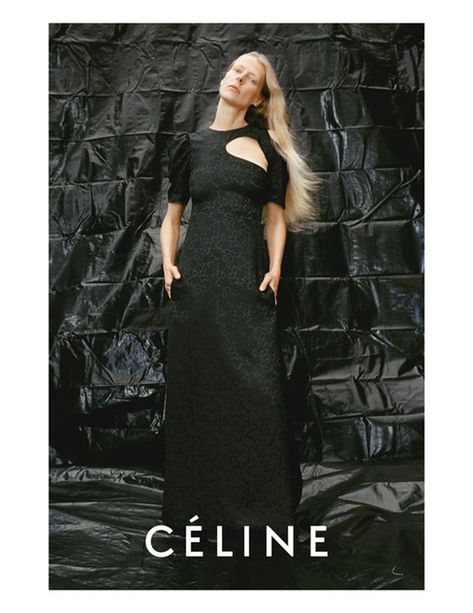 Celine Campaign, Celine 2017, Celine Phoebe Philo, Fashion Advertisement, Ol Fashion, Designer Beach Wear, Campaign Fashion, Phoebe Philo, Cut Out Dress