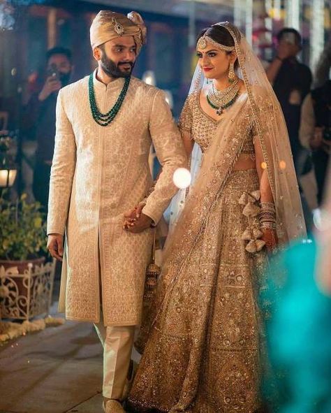 2020's Best Coordinated Wedding Outfits - Couples That Set Goals For Matching Outfits ! - Witty Vows Couple Dress Matching Indian, Couple Dress Matching, Wedding Matching Outfits, Indian Groom Dress, Indian Wedding Clothes For Men, Sherwani For Men Wedding, Pengantin India, Groom Dress Men, Wedding Outfits For Groom