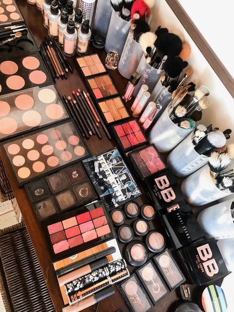 Venice Boardwalk, Rangement Makeup, Penyimpanan Makeup, Makeup Collection Goals, Alat Makeup, Carnival Rides, Makeup Rooms, The Carnival, Makeup Obsession