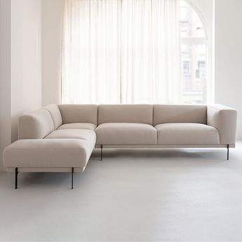 White Sofa Living Room, Sofa Layout, Sofa Corner, Corner Sofa Design, Modern Sofa Living Room, Minimalist Sofa, Modern Sofa Designs, Living Room Sofa Design, Sofa Set Designs