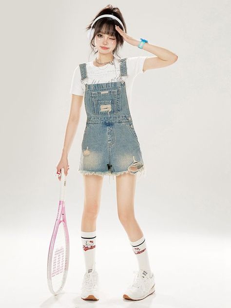 Seller didn't ship it Overalls Reference, Overalls Drawing, Scythe Poses, Short Overalls Outfit, Cute Overall Outfits, Blue Denim Overalls, Modeling Poses, Cute Overalls, Overalls Fashion