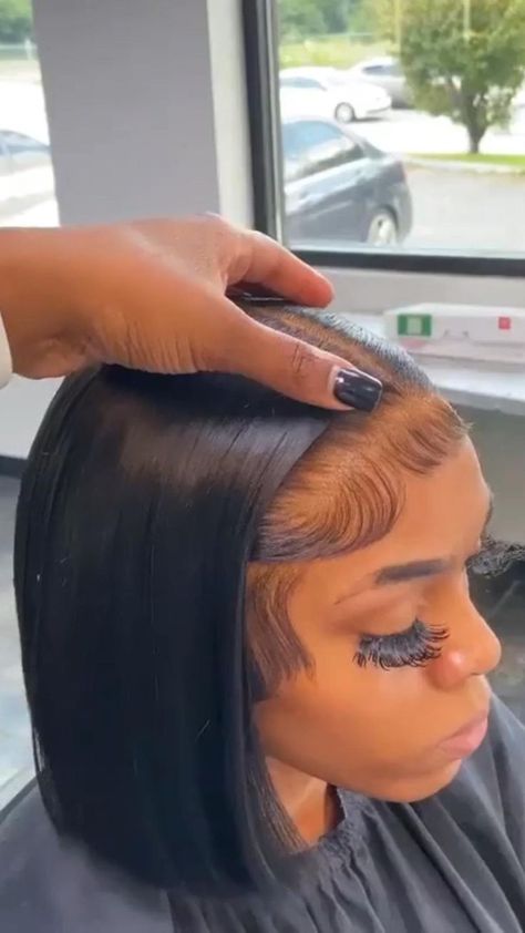 Fluffy Edges, Dramatic Edges, Middle Part Bob, Curly Lace Wig, Frontal Wig Hairstyles, Classy Hairstyles, Hairstyles Curly Hair, Bob Lace Front Wigs, Quick Braided Hairstyles