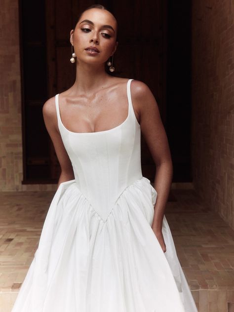 Protea — Alena Leena Chic Silk Wedding Dress, Houseofcb Bridal, Two Piece Wedding Gown, Aline Corset Wedding Dress, Katie May Wedding Dress, The Modern Bride Guelph, Corset Bride Dress, Cinq Bridal Dresses, Bridgerton Style Wedding Dress