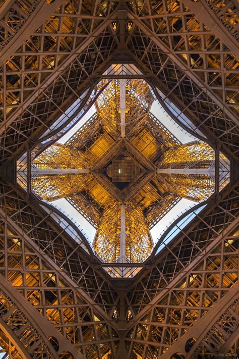 Looking Up - The Eiffel Tower Alternate Angles, Sistine Chapel Ceiling, Saint Peter Square, Events Place, Famous Pictures, History Events, Famous Photos, Sistine Chapel, Pyramids Of Giza