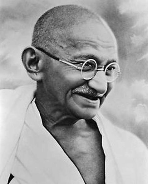 Mohandas Karamchand Gandhi is Politician, Lawyer, Peace Activist, Philosopher from Porbandar, Gujarat. Here you will get Mohandas Karamchand Gandhi's weight, height, net worth, girlfriend, educational qualification and complete bio. The post Mohandas Karamchand Gandhi Net Worth, Affairs, Height, Age, Bio and More appeared first on The Personage. Mahatma Gandhi Photos, Married Affairs, University College London, Painting Competition, Mahatma Gandhi, Hd Photos, Listening To Music, Net Worth, Lawyer