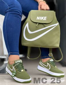 Nike Bag, Casual Shoes Women Sneakers, Nike Shoes Women Fashion, Nike Backpack, Shoes Outfit Fashion, Nike Air Shoes, Cute Nike Shoes, Nike Sneakers Women, Casual Sneakers Women