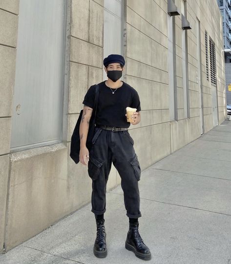 Techno Outfit Men, Gothic Style Men, Dr Martens Men Outfit, Mode Queer, Techno Outfit, Black Outfit Men, Boots Outfit Men, Street Style Outfits Men, Men Stylish Dress