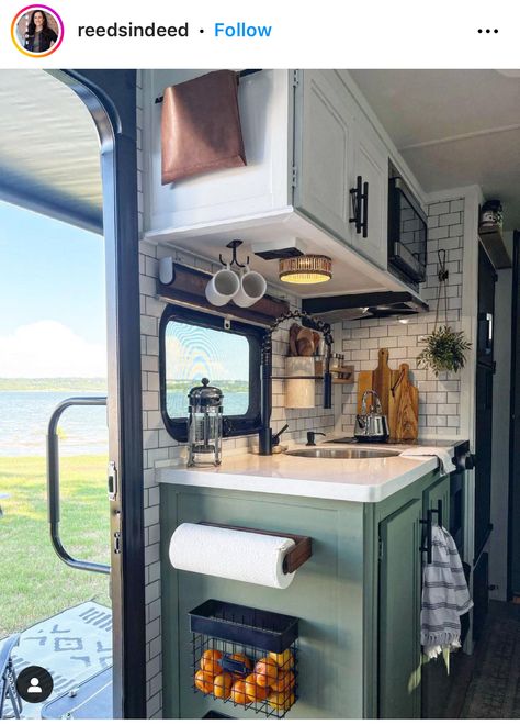 Shabby Chic Campers, Yellow Kitchen Cabinets, Rv Interior Remodel, Camper Kitchen, Trailer Decor, Old Campers, Diy Camper Remodel, Retro Farmhouse, Rv Makeover