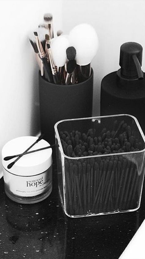 Black Aesthetic Decor, Apartment Flowers, Black Room Decor, Plants Balcony, Esthetician Room Decor, Esthetics Room, Esthetician Room, Apartment Plants, Dark Home Decor