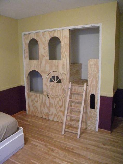 Turn Closet Into Playhouse, Closet Into Play Space, Closet Playhouse Diy, Closet Fort For Kids, Diy Indoor Playhouse, Girl Rooms Ideas, Closet Playhouse, Kids Indoor Playhouse, Grandkids Room