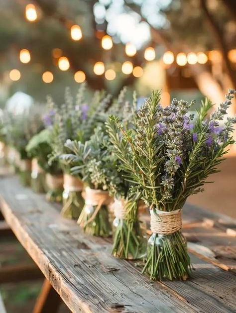 Charming Outdoor Rustic Wedding Reception Decor Ideas Wedding Decorations Nature, Open Field Wedding Decorations, Outdoorsy Wedding Table Decor, Farm Table Decor Ideas, Rustic Round Table Decor, Rustic Field Wedding, Rustic Party Table Decor, Rustic Chic Wedding Table Decor, Round Table Rustic Wedding Decor