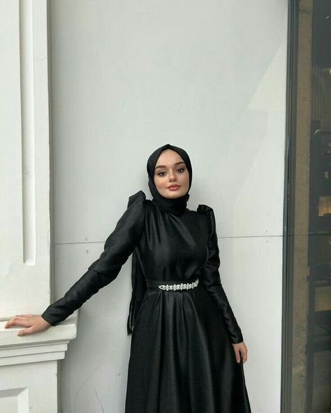 Simple Black Satin Dress, Black Hijabi Prom Dress, Black Dresses Hijab, Black Satin Dress Hijab, Black Dress With Hijab, Black Dress Hijab Outfits, Dress Black Hijab, Satin Dresses Hijab, Black Dress Hijab