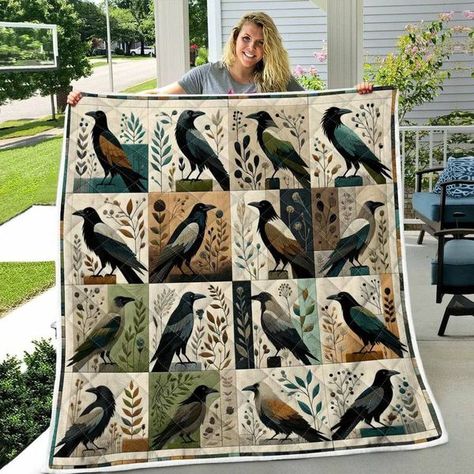 Raven Crow | Look what i found  | Facebook Patchwork, Raven Quilt Pattern, Raven Quilt, Raven Pattern, Crow Quilt, Quilt Halloween, Sewing Blankets, Future Inspiration, Appliqué Quilts