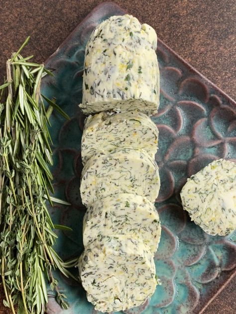 Lemon Herb Butter Lemon Compound Butter, March Meals, Lemon Herb Butter, Butter Flavors, Flavored Butter Recipes, Flavored Butters, Herb Butter Recipe, Compound Butter Recipe, Compound Butters