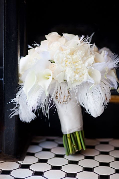 Hollywood Wedding, Art Deco Wedding Flowers, Feather Wedding Decorations, Prom Bouquet, Feather Bouquet, Jeweled Bouquet, Old Hollywood Wedding, Wedding Flowers Roses, Feather Wedding