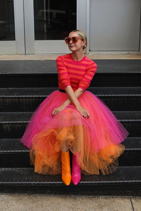 Tulle Skirts Outfit, Tule Rok, Gonna In Tulle, Tiered Tulle Skirt, Bright Outfits, Looks Street Style, Colourful Outfits, Mode Inspiration, Fall Trends