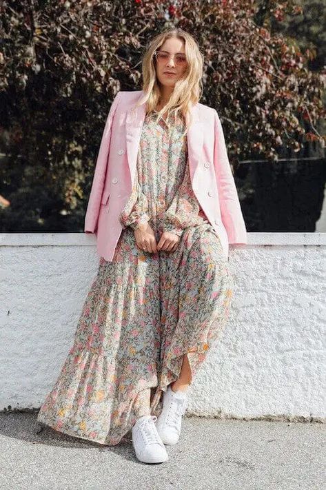 Blazer Over Maxi Dress Outfits, Blazer Maxi Dress, Pink Blazer With Dress, Maxi Dress Styling Ideas, Maxi Dress Blazer Outfit, Blazer With Maxi Dress, Maxi Dress With Blazer Outfit, Maxi Dress Sneakers Outfit, Maxi Dress And Blazer Outfit