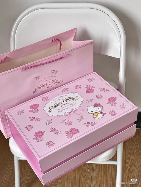 Diy Resin Gifts, Pink Academia, Hello Kitty Printables, Sanrio Stuff, Best Small Business Ideas, Cute App, Diy Gift Box, Bags Aesthetic, Bear Wallpaper