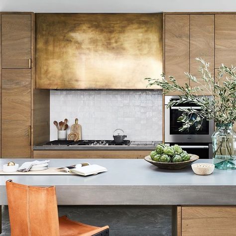 Reminiscing on one of our favorite kitchens... stay tuned for more from this project installed last year and soon to be published! Design… Vanessa Alexander, Modernist Architects, Farmhouse Kitchen Island, Olafur Eliasson, Kitchen Hoods, Brass Kitchen, Favorite Kitchen, Range Hood, Ocean Inspiration